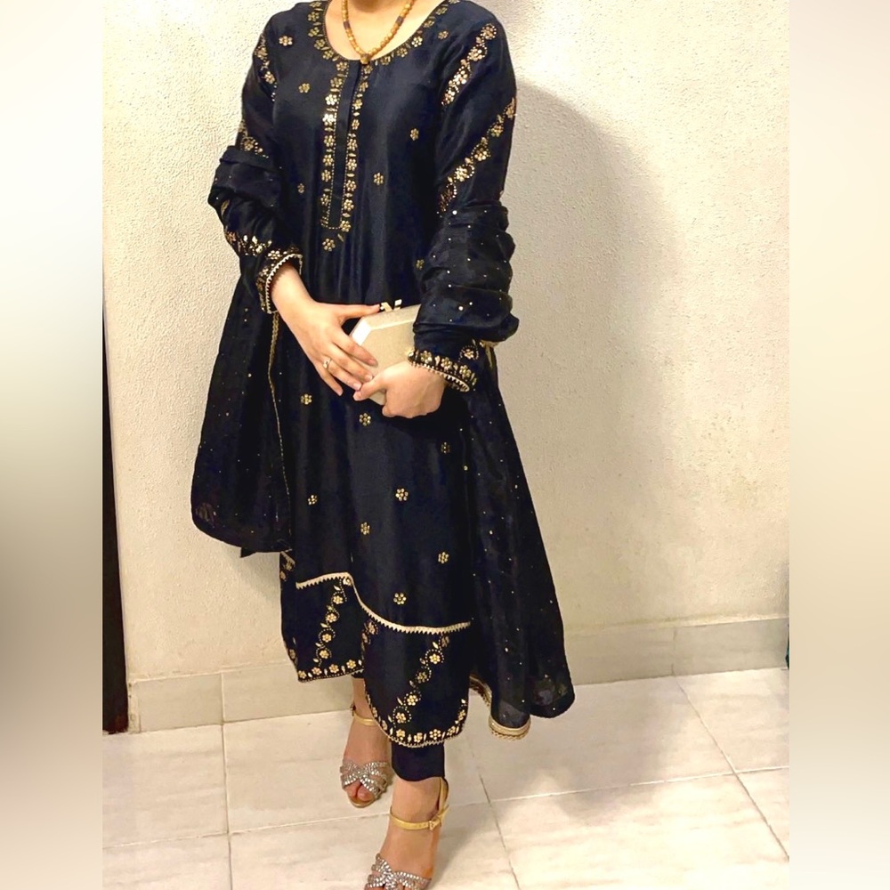 IQBAL HUSSAIN Pakistani Designer Wedding Outfit